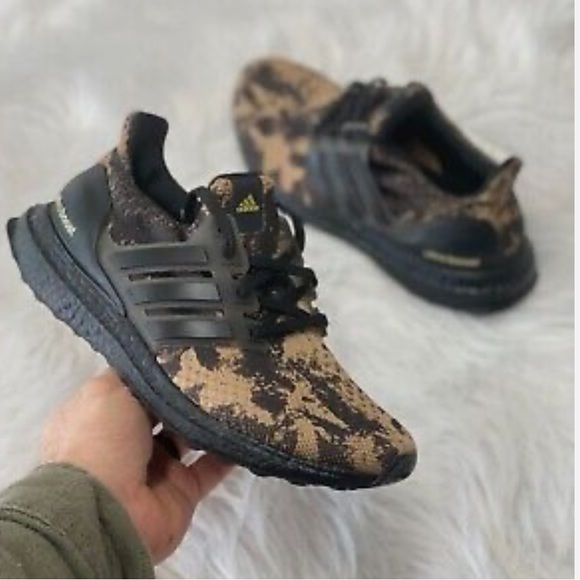 adidas UltraBOOST 5.0 DNA Acid Wash - Picture 8 of 9